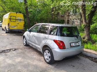 Toyota Ist I 1.3 AT