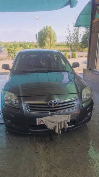 Toyota Avensis II Рестайлинг 2.2d MT
