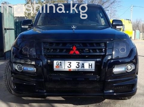 Mitsubishi Pajero IV 3.0 AT 4WD