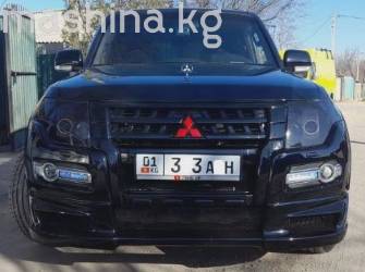Mitsubishi Pajero IV 3.0 AT 4WD