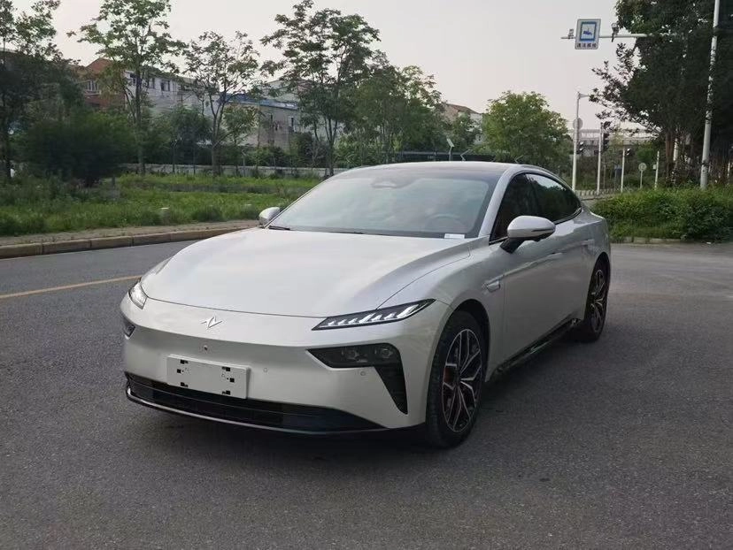 Dongfeng eπ 007 1.5hyb AT