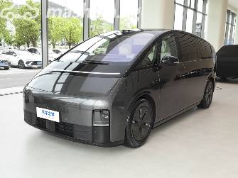 LiXiang Mega 102.7 kWh Electro AT 4WD
