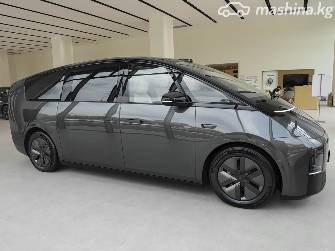 LiXiang Mega 102.7 kWh Electro AT 4WD