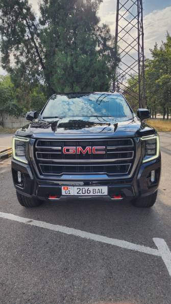 GMC Yukon V 5.3 AT 4WD