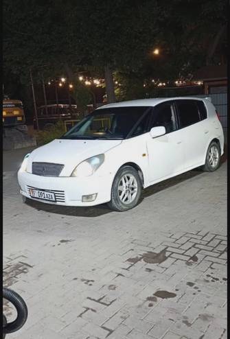 Toyota Opa I 1.8 AT 4WD