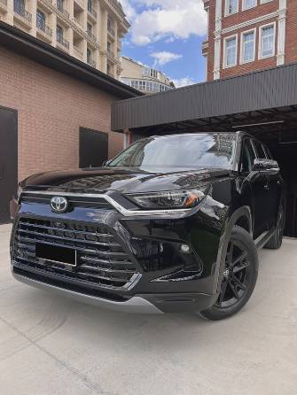 Toyota Grand Highlander 2.4 AT 4WD