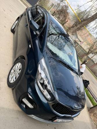 Kia Carens III (RP) 2.0 AT