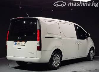 Hyundai Staria 2.2d AT