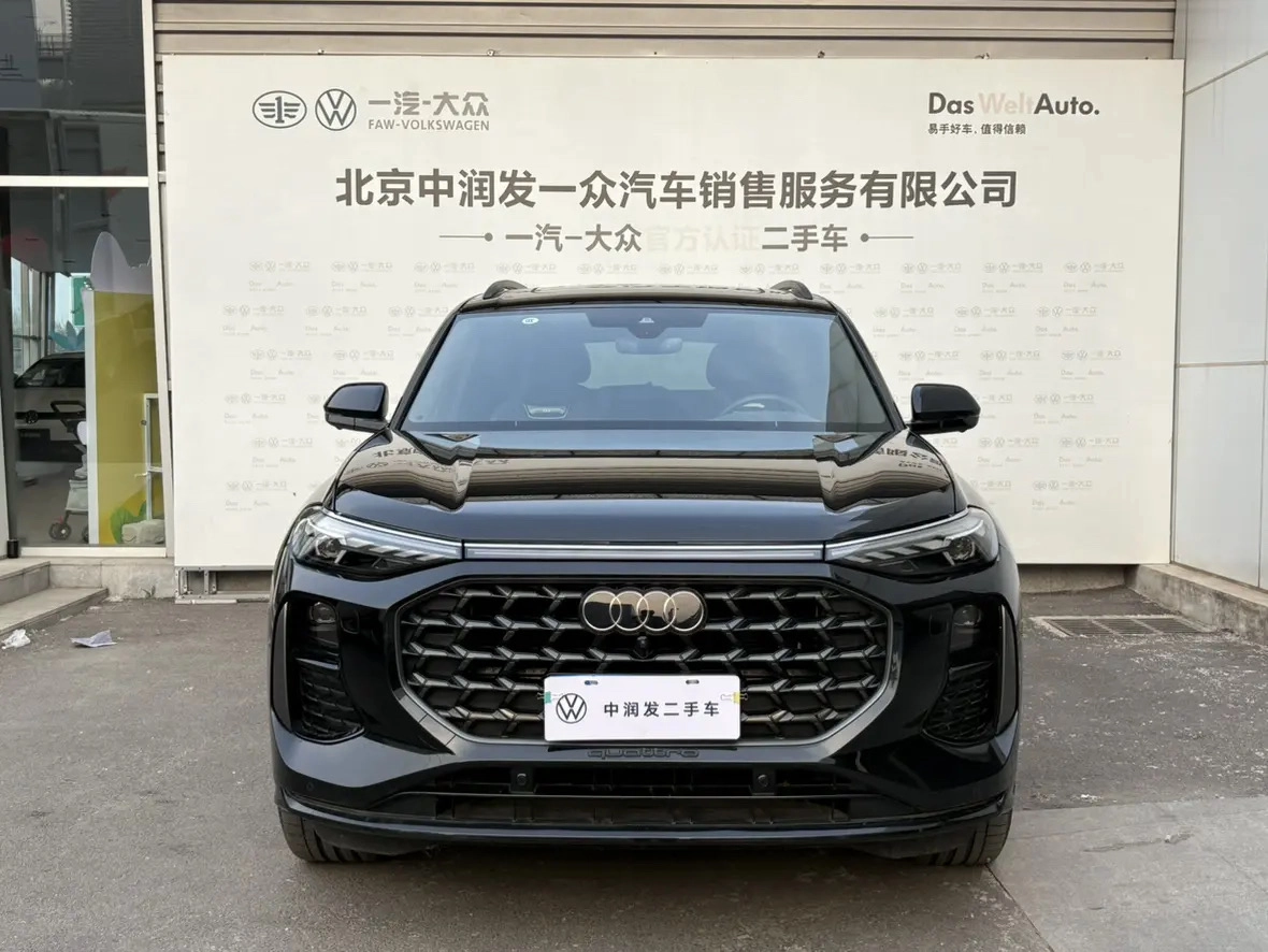 Audi Q6 40 TFSI 2.0 AMT 4WD