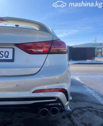 Hyundai Avante VI 1.6 MT
