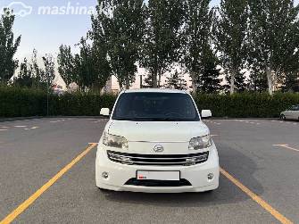 Daihatsu Materia 1.5 MT