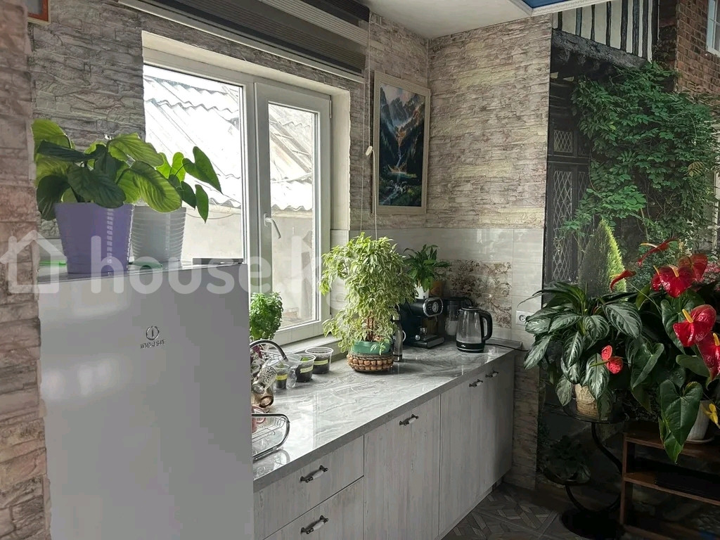 Дом, 5-комн., 75 м2