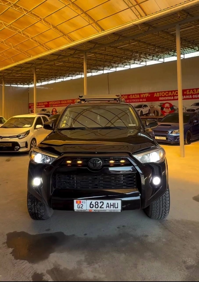 Открыть фото Toyota 4Runner V Рестайлинг 4.0 AT 4WD