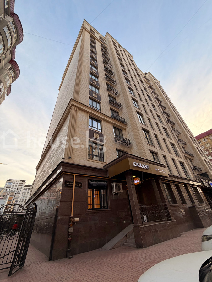 3-комн. кв., 130 м2
