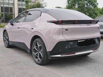 Lynk & Co Z20 Electro AT