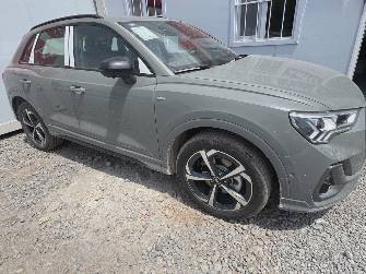 Audi Q3 II (F3) 40 TFSI 2.0 AT 4WD