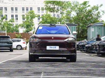 Aito M9 1.5hyb AT 4WD