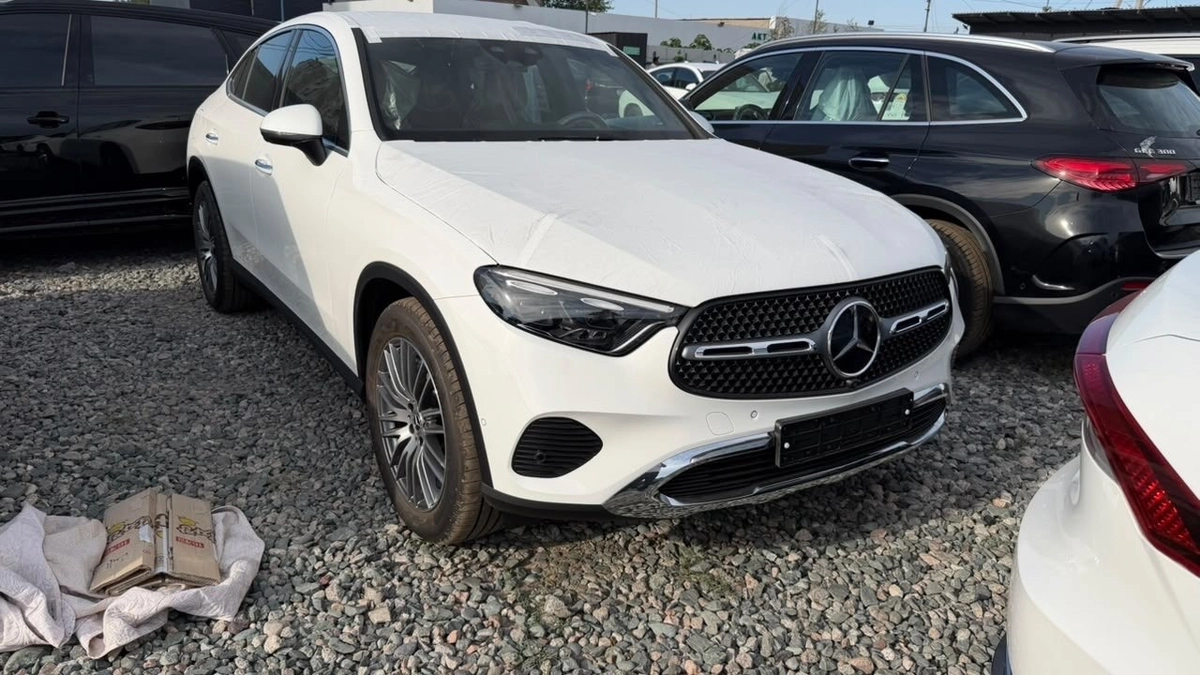 Mercedes-Benz GLC Coupe II (C254) 300 2.0 AT 4WD