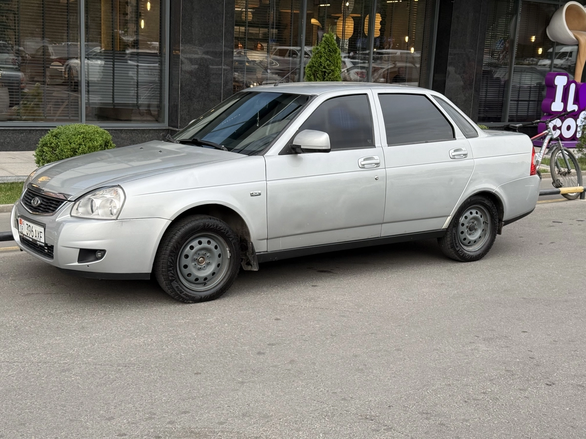 ВАЗ (Lada) Priora I 1.6 MT