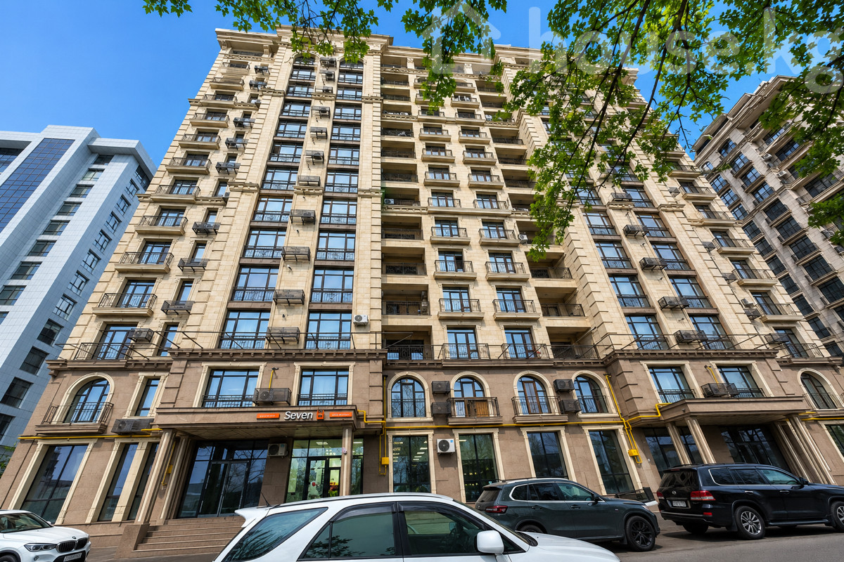4-комн. кв., 184 м2