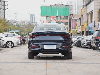 BYD Qin III DM-i 1.5hyb CVT
