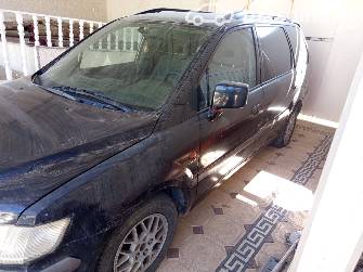 Mitsubishi Space Wagon III 2.4 MT