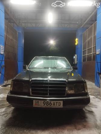 Mercedes-Benz W124 200 2.0 MT