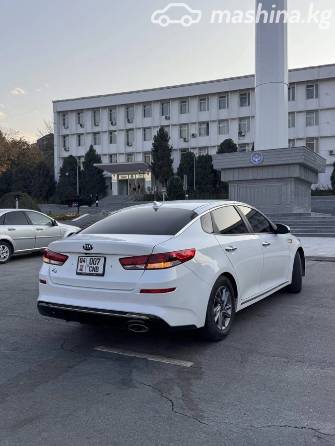 Kia K5 II 2.0 AT