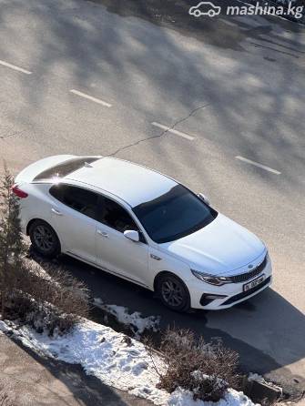 Kia K5 II 2.0 AT