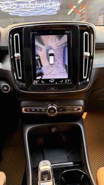 Volvo XC40 I 2.0 AT 4WD