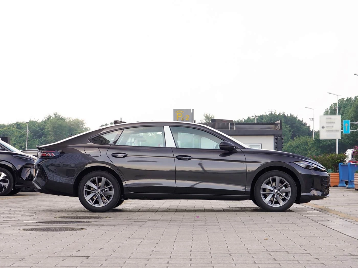 Volkswagen Lamando II 1.4 AMT