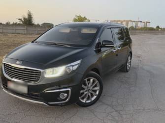 Kia Carnival III 2.2d AT