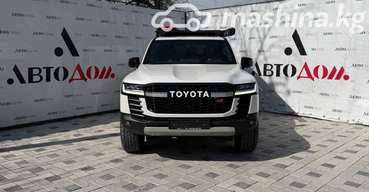 Toyota Land Cruiser 300 Series 3.5 AT 4WD
