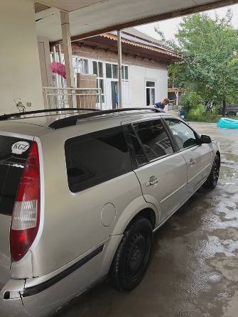 Ford Mondeo III 1.8 MT