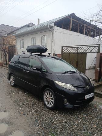 Toyota Estima III Рестайлинг 2.4 CVT