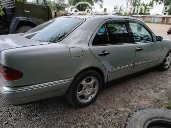 Mercedes-Benz E-Класс II (W210, S210) 230 2.3 MT