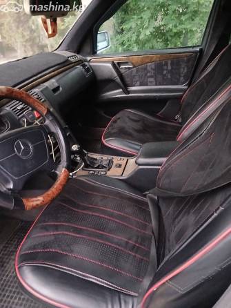 Mercedes-Benz E-Класс II (W210, S210) 230 2.3 MT
