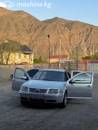 Volkswagen Bora 1.6 MT