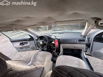 Volkswagen Bora 1.6 MT