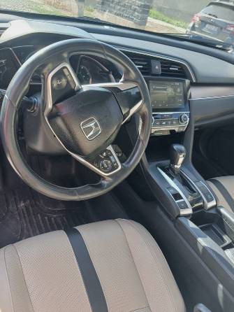 Honda Civic X 1.5 CVT