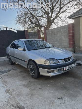 Toyota Avensis I 1.6 MT