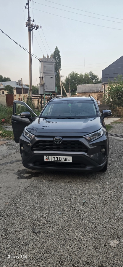 Toyota RAV4 V (XA50) 2.5 AT