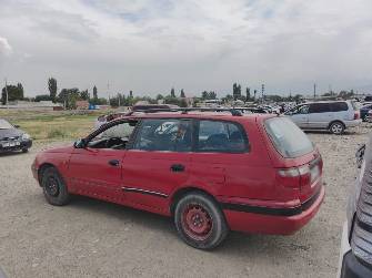 Toyota Carina VI (T190) E 1.6 MT