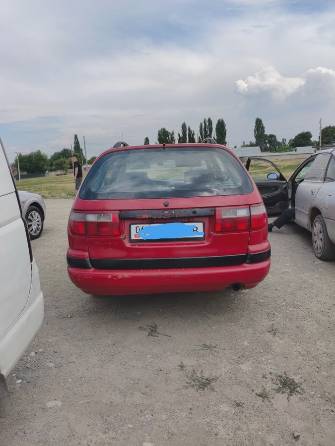 Toyota Carina VI (T190) E 1.6 MT