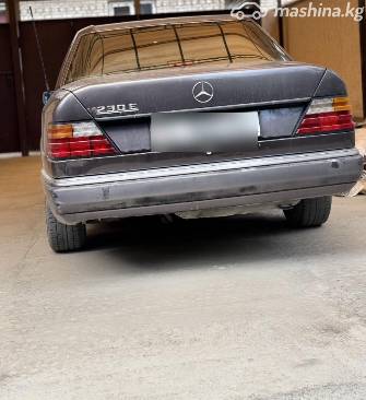 Mercedes-Benz E-Класс I (W124) 220 2.2 MT