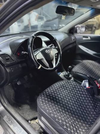 Hyundai Solaris I 1.4 MT