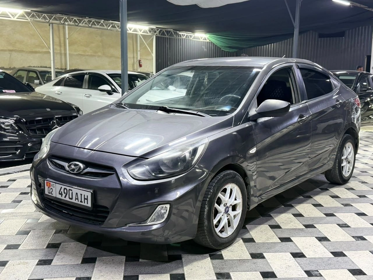 Открыть фото Hyundai Solaris I 1.4 MT