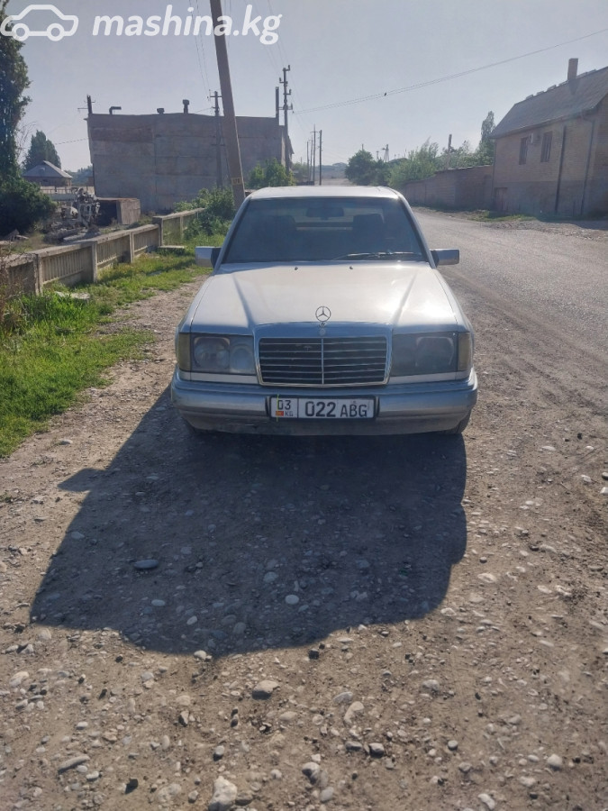 Открыть фото Mercedes-Benz W124 200 2.0d MT