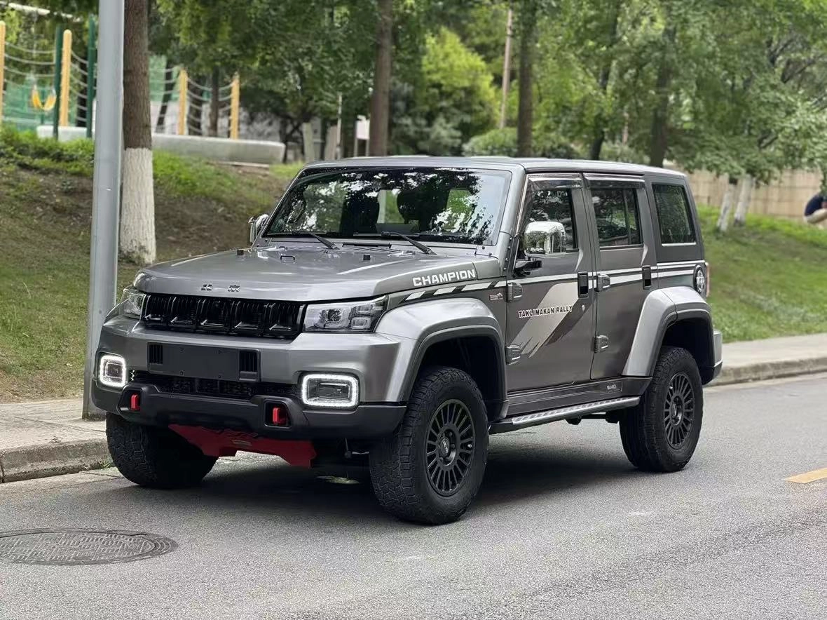 BAIC BJ40 I Рестайлинг 2.0 AT 4WD