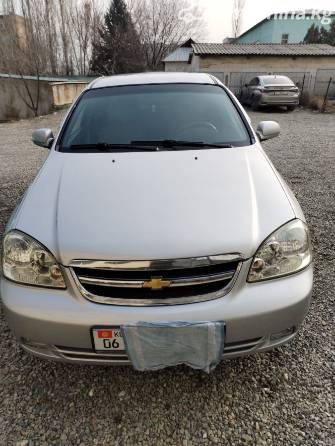Chevrolet Lacetti 1.6 MT